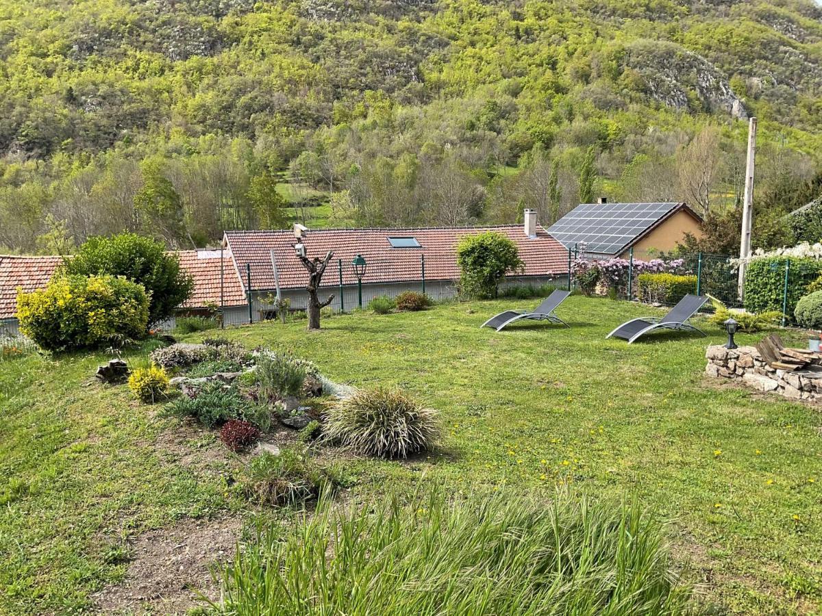 La Bruyere - Chez Martine Bed & Breakfast Appy Dış mekan fotoğraf